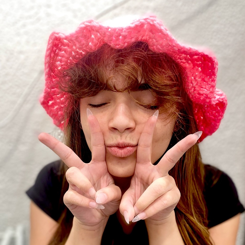 Ruffle & Radiance Ombre Bucket Hat 🌸
